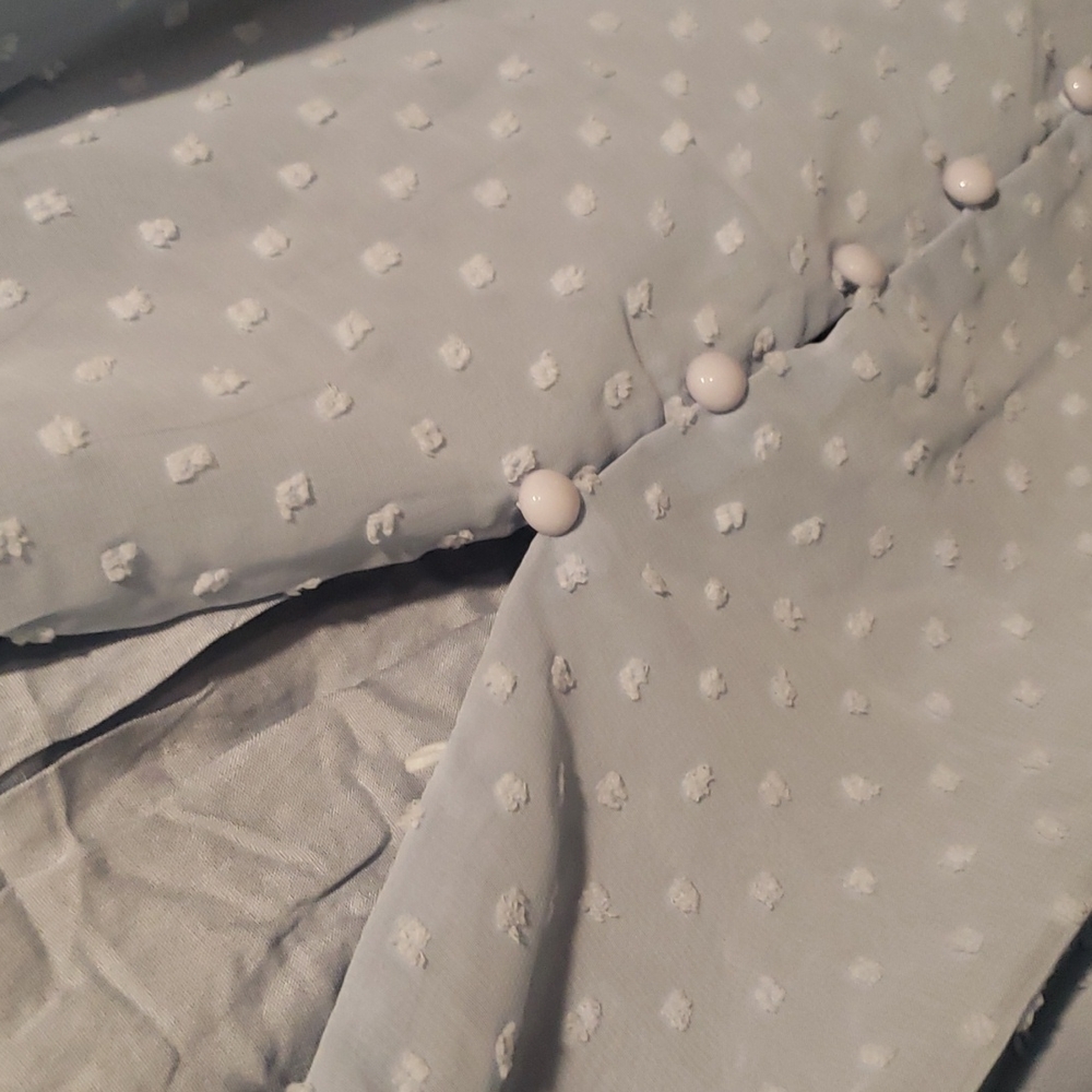 L left😁New boutique swiss dot top - Picture 8 of 9